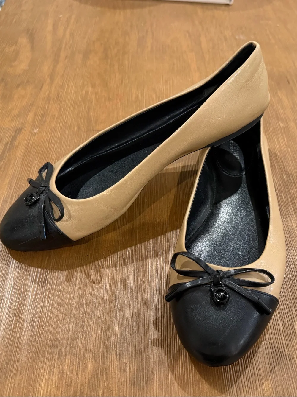 Michael Kors Beige and Black Two-Tone Bow Ballet Flats